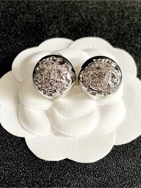 Excellent Used Condition Chanel Earrings